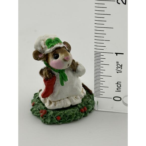 Wee Forest Folk "Chris-Miss" M-032 1978 AP Mouse Wreath Base Red Stock Retired - Picture 8 of 9